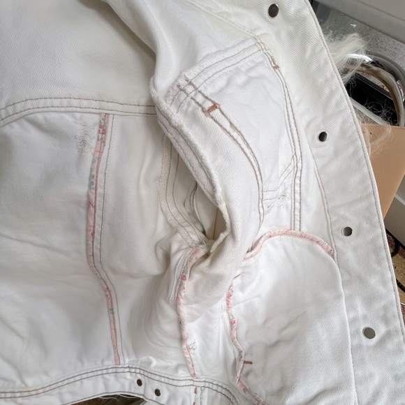 Abercrombie & Fitch white denim jacket - Picture 7 of 8